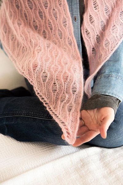 Droplet_Shawl_3.jpg